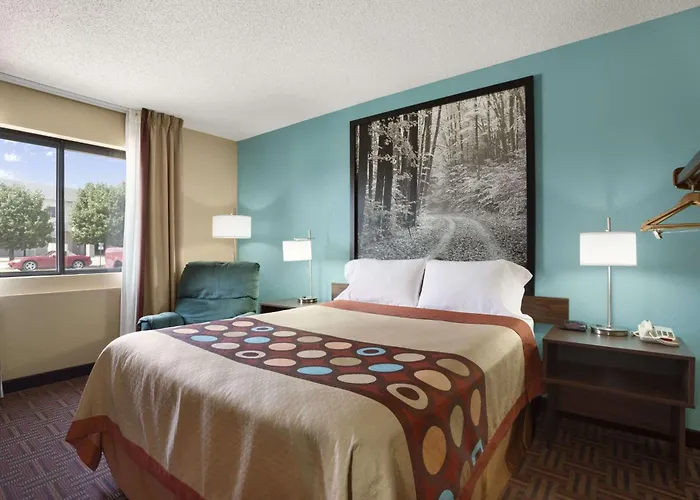 Super 8 By Wyndham